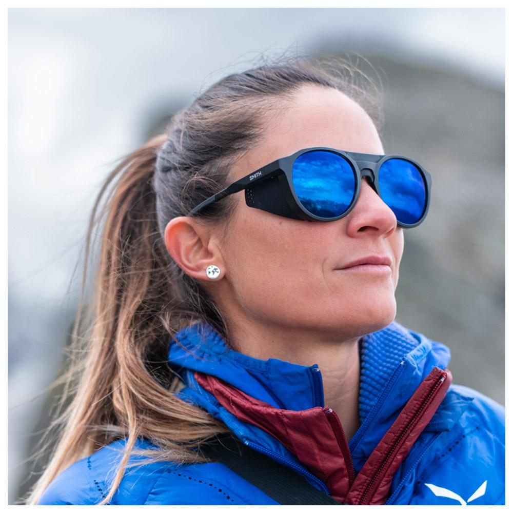 Lunettes de Soleil Smith Venture Matte Black Chromapop Glacier Photochromique Copper Blue Mirror 20672800353PS