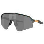 
Oakley Lunettes de soleil Sutro Lite Sweep Patrick Mahomes Dark Galaxy Prizm Black  Présentation